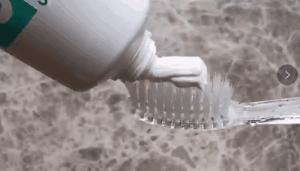 瑞士国民牙膏治牙敏感,牙齿酸用抗敏感牙膏有效