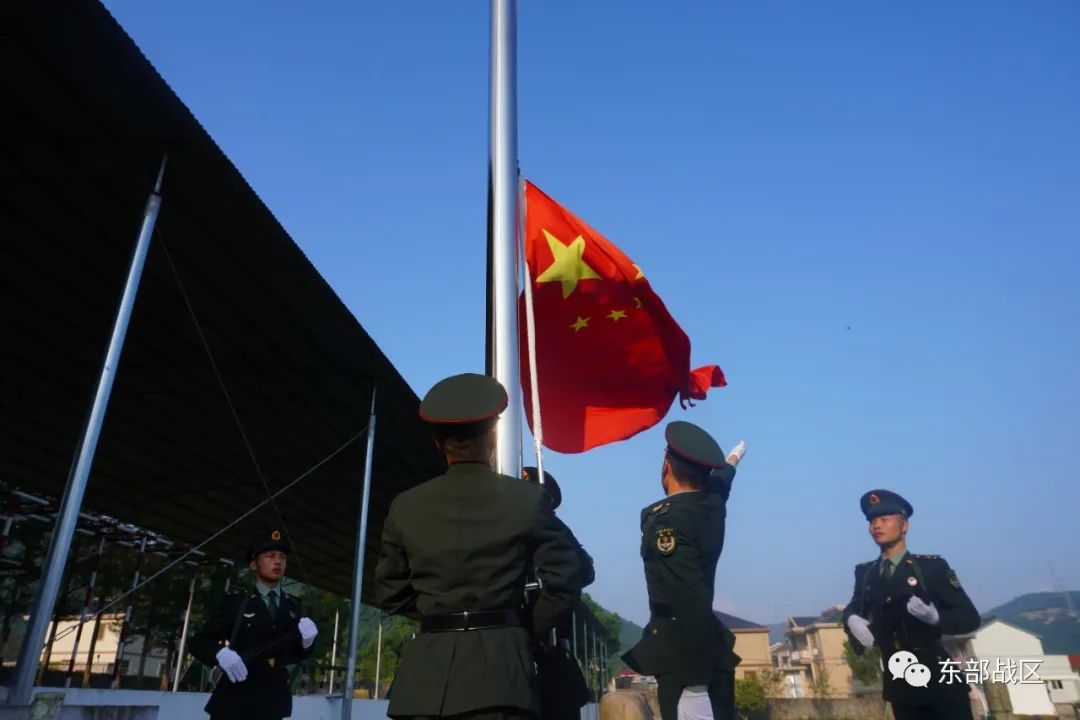 歌唱祖国升旗军乐团,歌唱祖国升旗2008