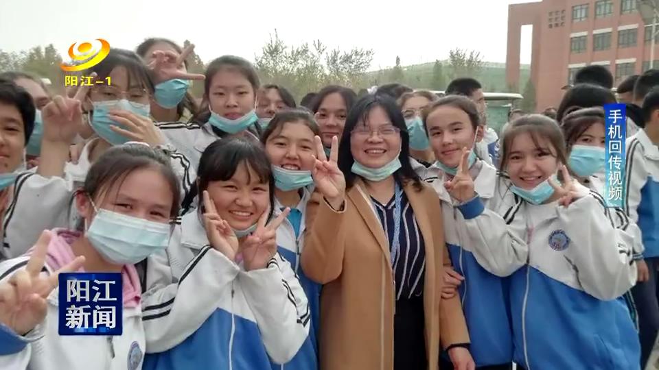 *江阳**援疆教师：一样中秋两地情