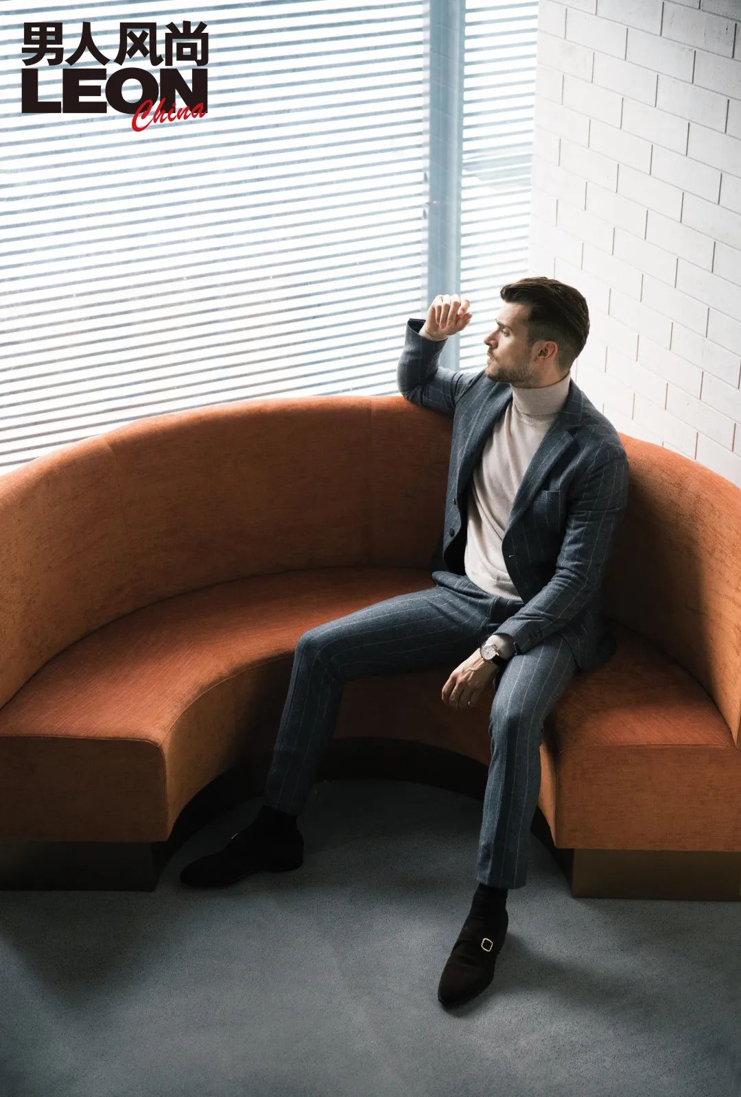 高雅和低俗的最大区别在于,哪种西装一看就很高级