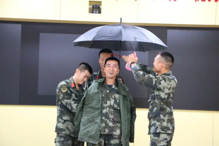 身边的奋斗故事部队,身边故事及感悟