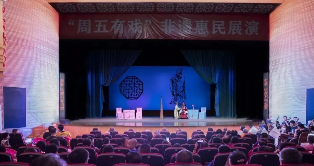 这座绝色山城，藏了一个烟火人间！