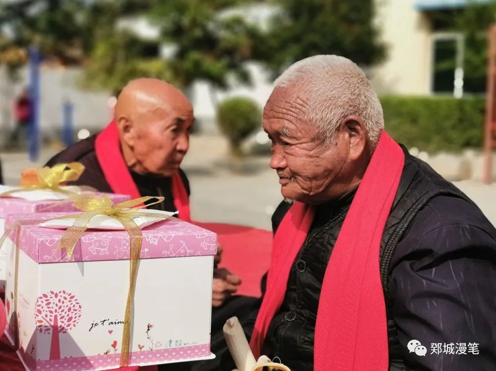 最美夕阳红九九重阳,爱在重阳孝心行天下