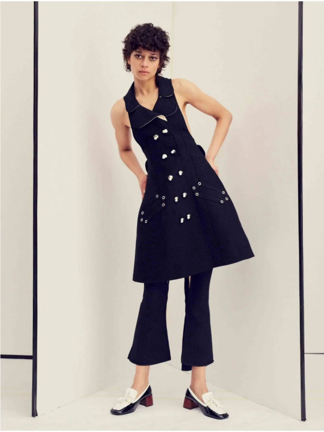 买了好多衣服和鞋子,买了好多鞋子