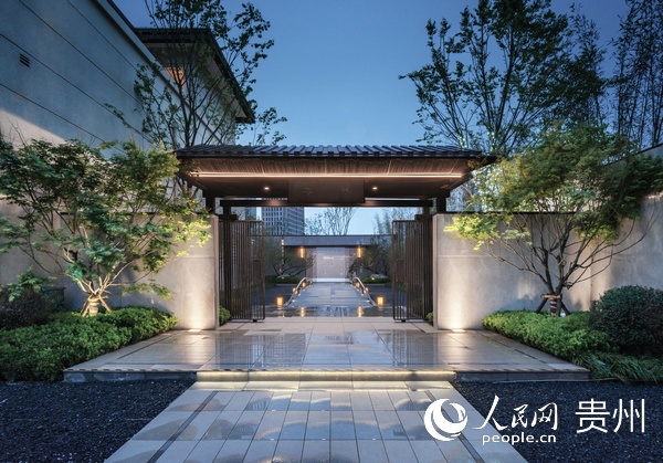 家门口也可以感受春天的气息,在家门口也能享受高品质的教育