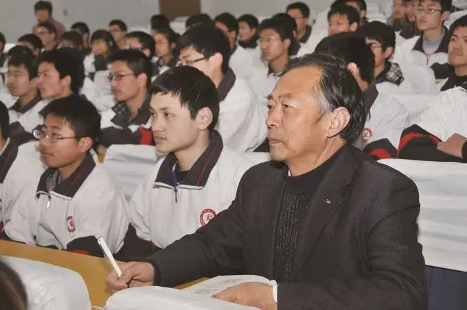 新华日报沭阳,教育扶贫对乡村振兴的探索和思考