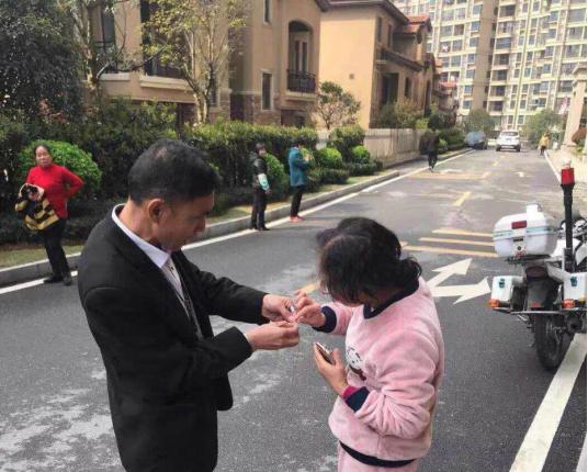 萍乡好人好事事迹,物业服务业主的锦旗背后故事