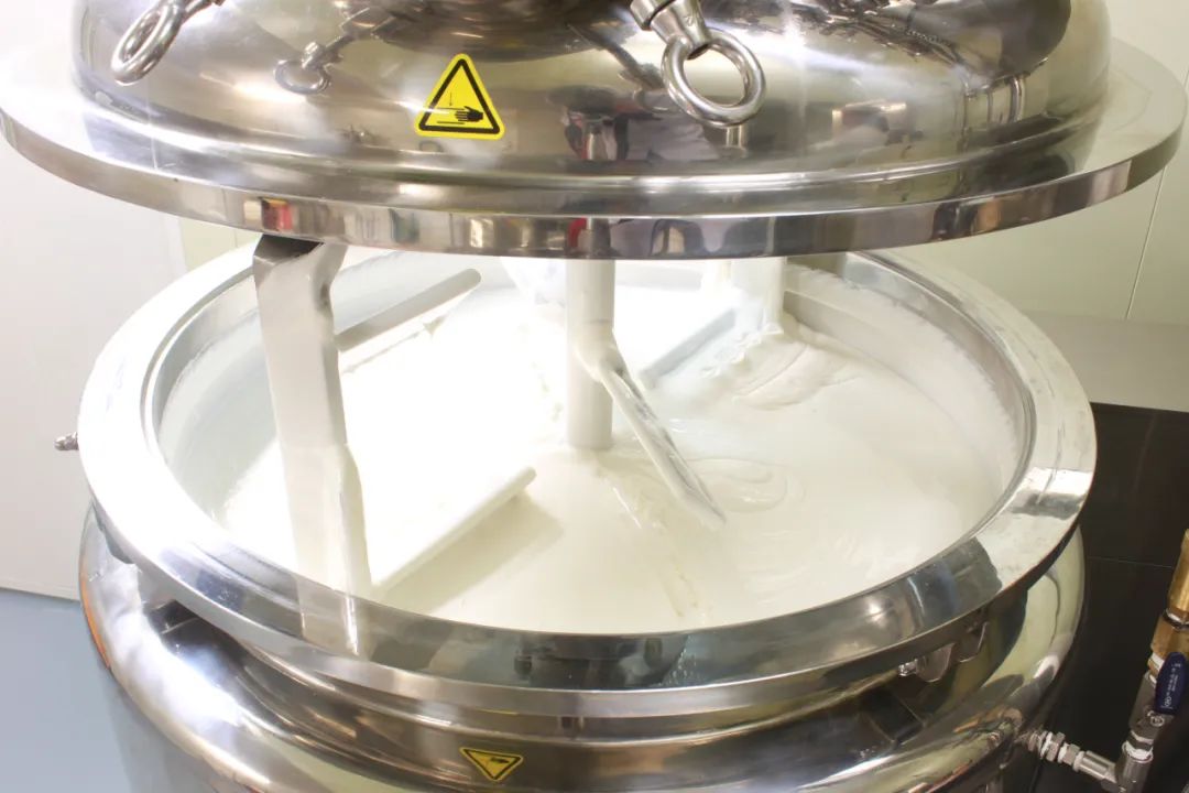 还在用洗面奶让你的脸越洗越白,还在用的洗面奶