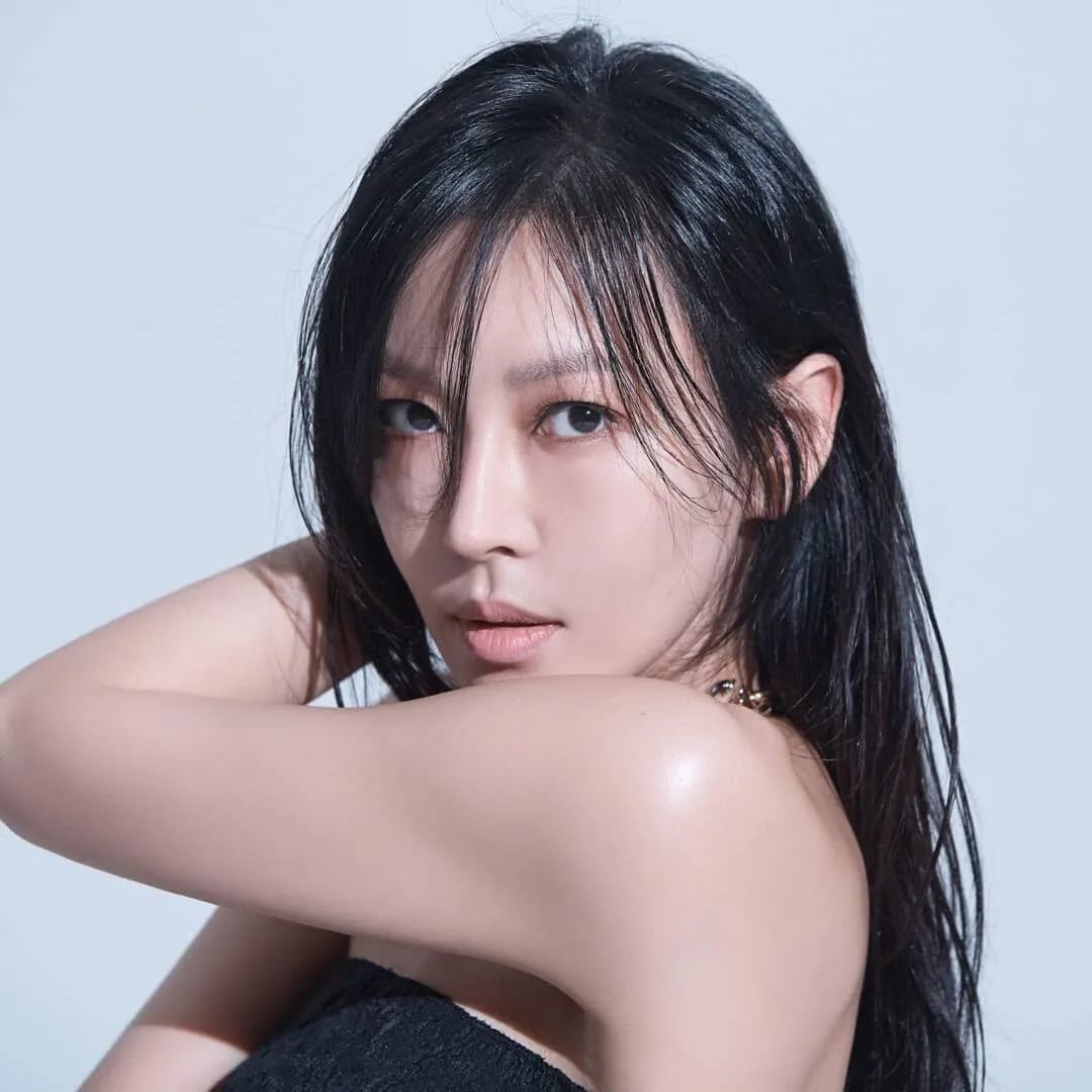 瑞思拜的殿堂级演技，国内热搜也忍不住要给金素妍S卡