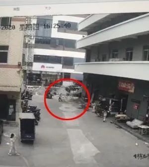 深圳天降玻璃砸死男童事件,深圳工地砸死人事件
