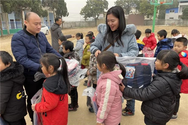 爱心助学筑梦前行活动,爱心成就未来助学活动