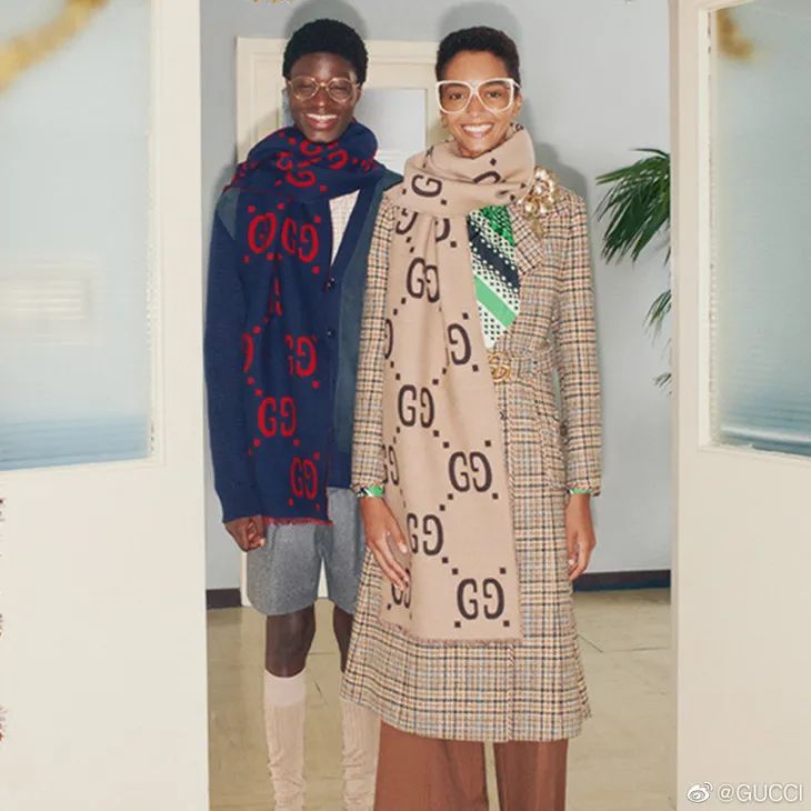 配饰狂|程潇的大牌围巾，logo特大但不显老