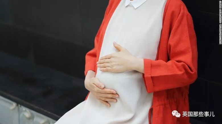 孕期少吃饭多做家务,给丈夫备好饭菜??韩国这奇葩待产指南被骂翻