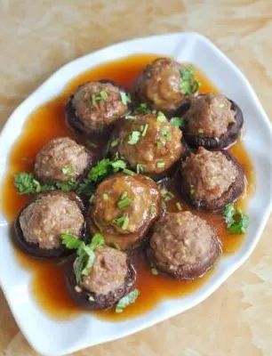 【关注】我县香菇产业飞上《人民日报》，看美味香菇如何做出可口菜肴！