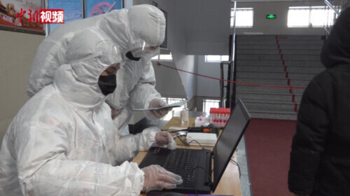 一家三口同赴一线共抗疫情,家乡疫情严重在他乡抗疫