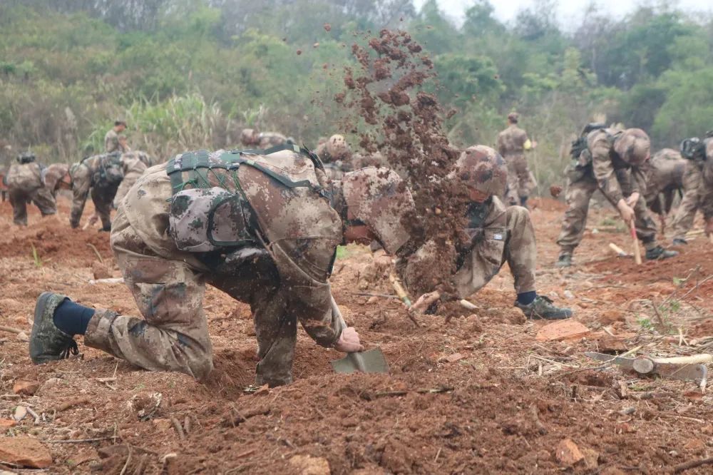 70年代部队生活视频,中俄边境部队真实生活