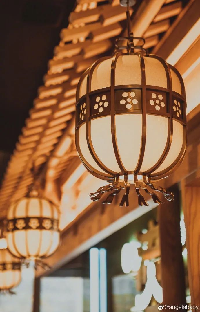 angelababy开的火锅店是什么,angelababy搭配受好评