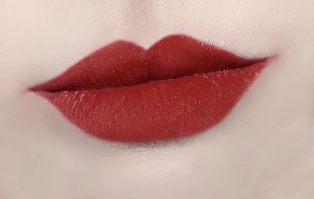 凭借不老神颜抢到男神45岁却难逃变老变丑的命运她到底做错了什么？