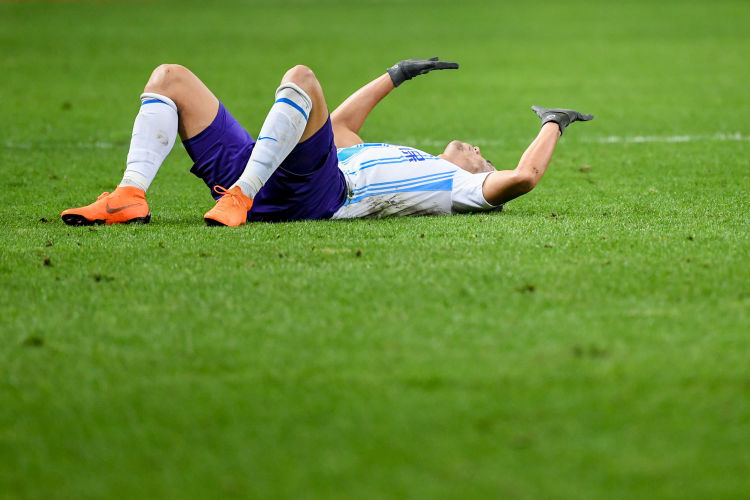 敢问,年关这道坎咋过?诸多中国足球职业俱乐部面临经营困难,欠薪成普遍现象“退出潮”恐将再现