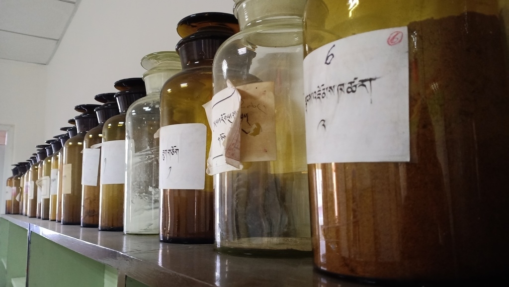 阿坝藏族羌族自治州藏药,四川省阿坝州藏药