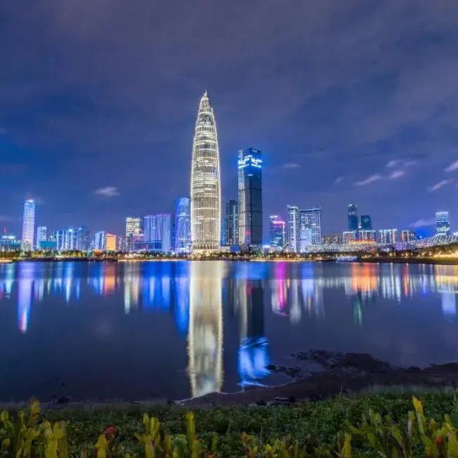 你好，我叫深圳，这是我的简历