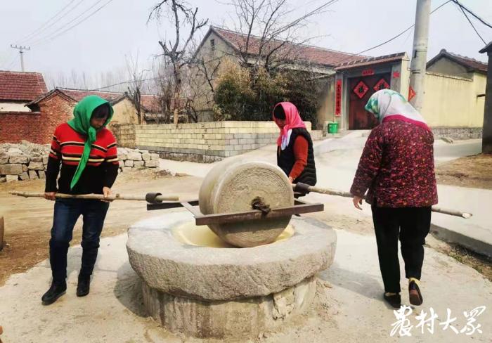 留古韵展新颜！这个省级文明村实现“古桥旁边扣篮足球石碾同转