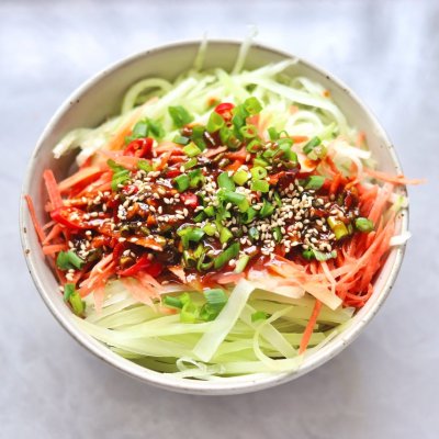 凉拌酸辣粉的做法,韩式减肥小菜