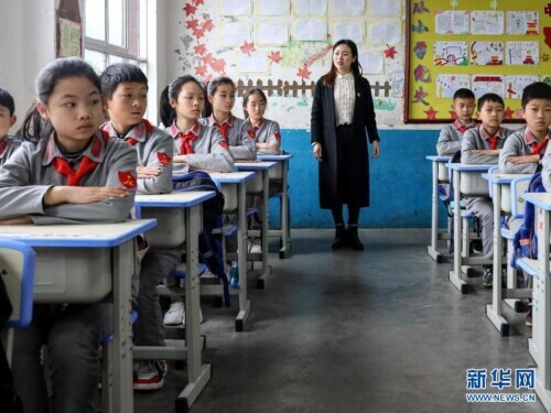 传承红色基因寻访家乡变化,红色基因红军小学