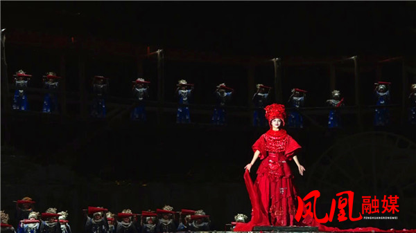 凤凰边城实景演出门票,凤凰古城边城实景演出值得看吗