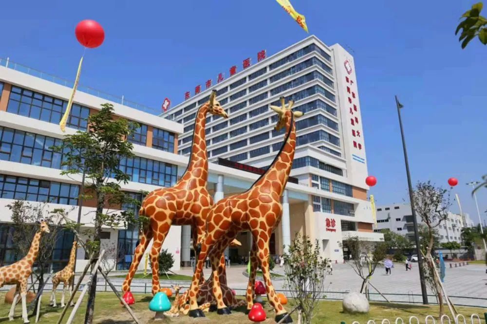 男孩因白血病两次经历骨髓移植,男孩因白血病再次经历骨髓移植