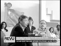 为何是中国外交官，而不是学者媒体站在反击西方第一线？