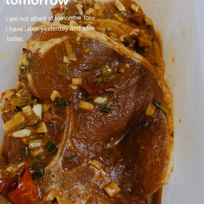 香煎猪排怎样不粘锅呢,香煎猪排的正确方法