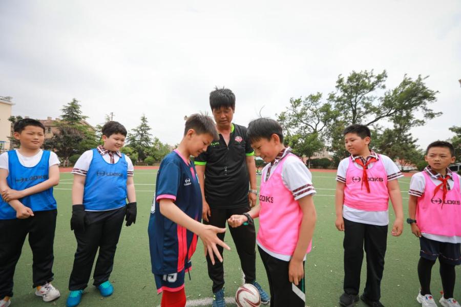 青岛海牛青训队足球,青岛海牛青训