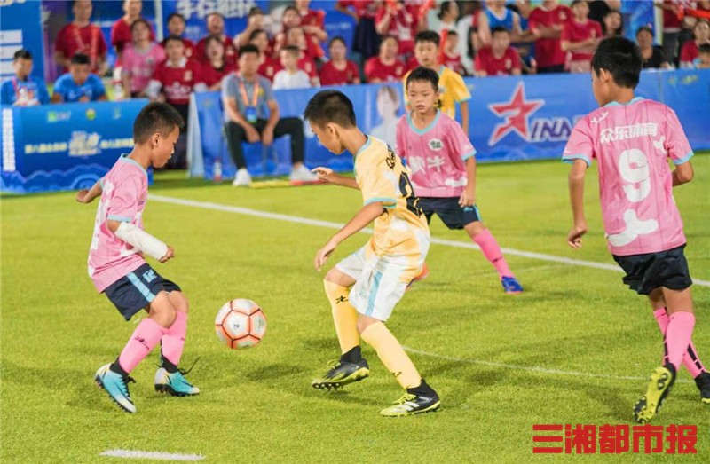 我们都是冠军中文,幼儿园世界杯足球嘉年华