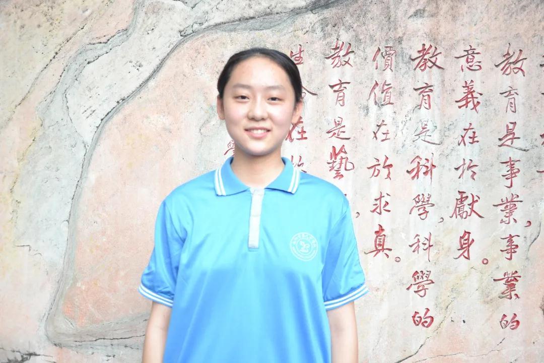 刻苦勤奋有所成就,没有天生的学霸只有厚积薄发