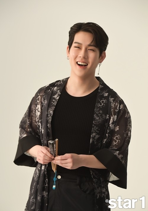 周宪采访：《GAMBLER》是完整展现MONSTAX色彩之歌