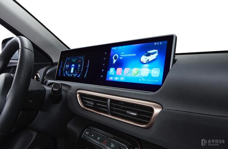 新款起亚嘉华实车曝光,2022丰田皇冠陆放豪华版图片