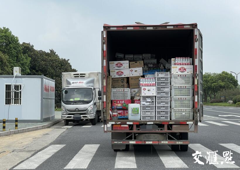 扬州民生物资车辆的“进城之路”:“大动脉”日渐畅通“微循环”仍有堵点