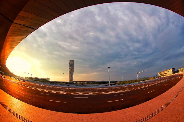 万人操弓迎转场，山航如何做到的？