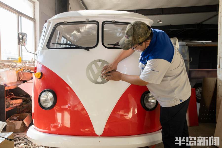 纯“爷”们！一把尺子量全球，青岛有位老爷车复刻大咖，快来围观