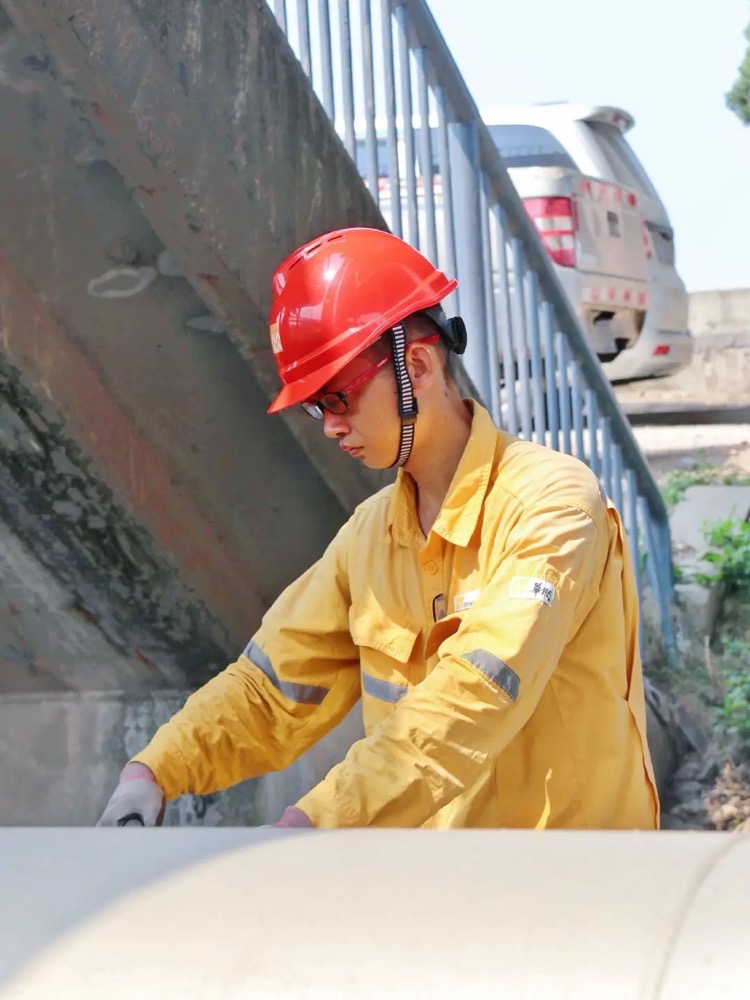 勇担使命守护一方碧水蓝天,勇担重任保障油品供应