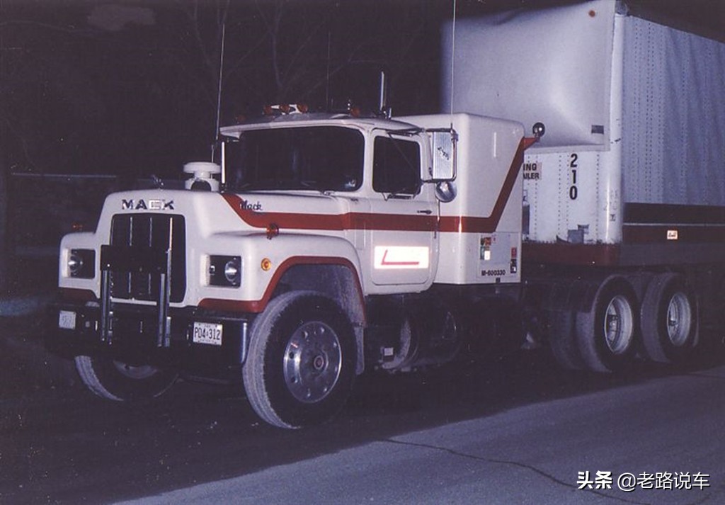 马克r685卡车,马克重型8x8卡车