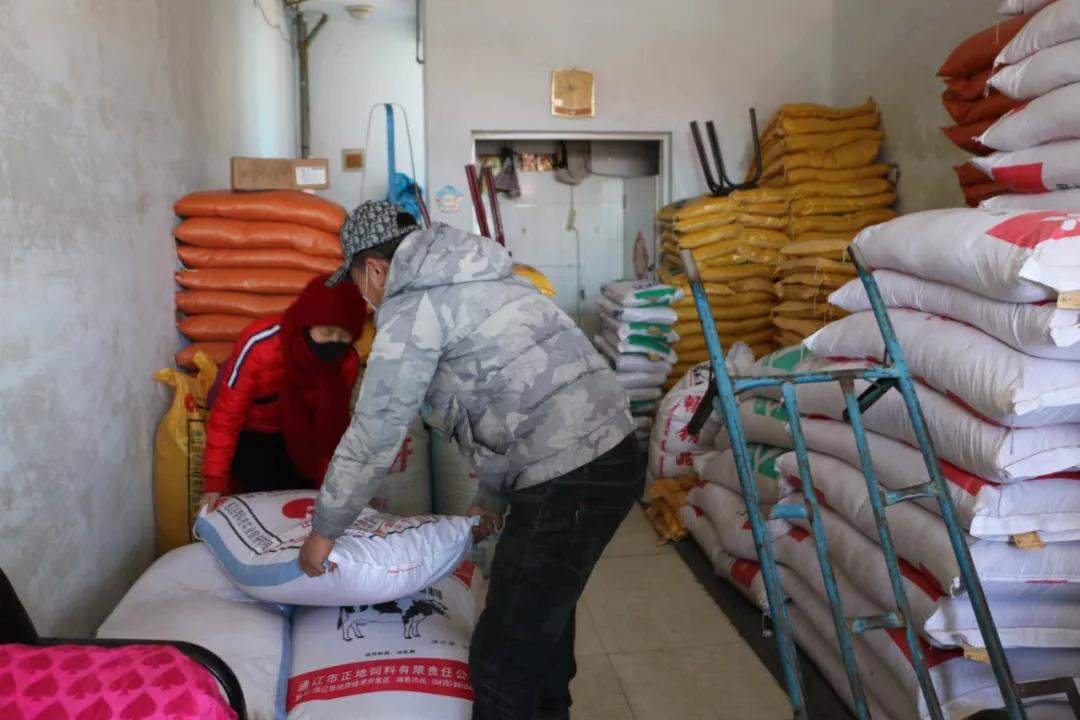 9小时，50张图，带您看全村最靓“代购员”