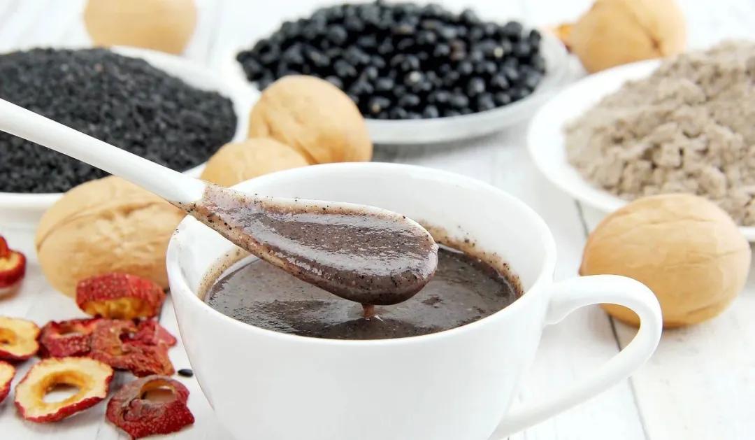 4分钱一袋，狂卖45亿！中国减肥第一股，卖泻药成资本神话？