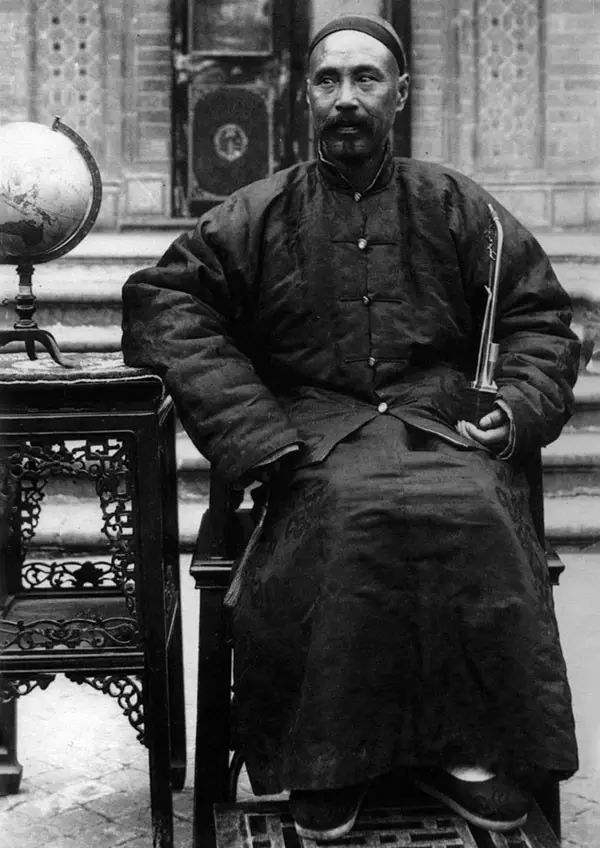 成也萧何败也萧何人性感悟,成也士绅败也士绅