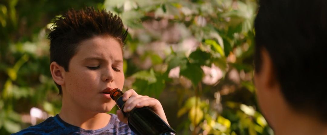 几个未成年演的电影,未成年人群演