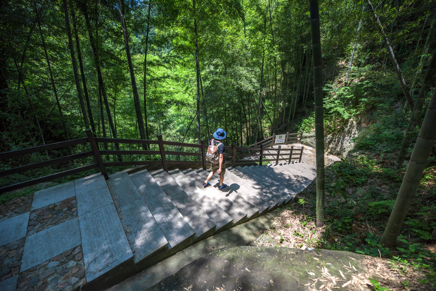 浙江小众漂流地--安吉仙龙峡:竹海水世界中峡谷漂流3km