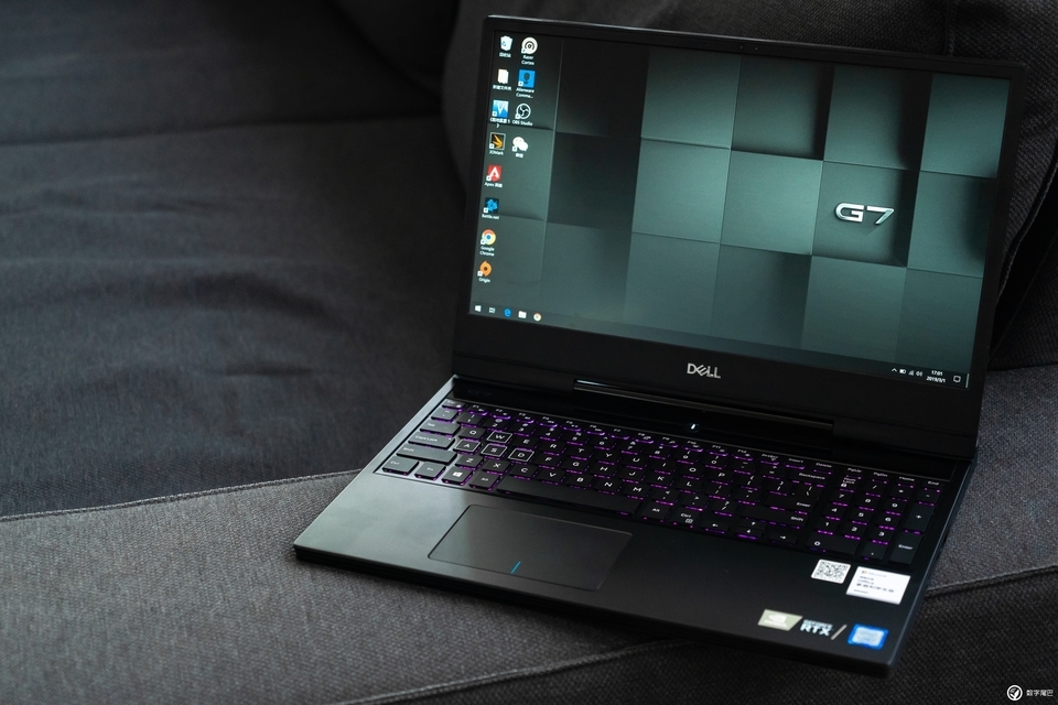戴尔g7游戏笔记本多大,pc玩家