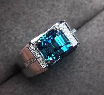 蓝色文玩有哪些品种,变色最快的五大文玩排名