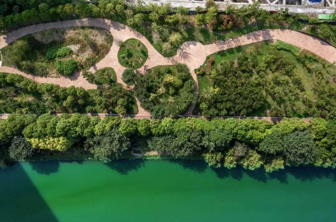 市区二环边地铁房首付38万月供4100,首付2万月供3000地铁一号线